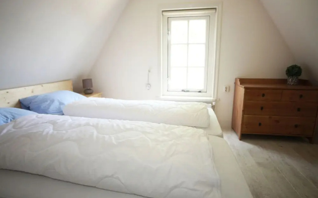 Nice villa with garden, close to the Wadden Sea