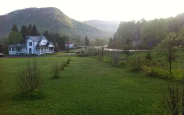 The Rustic House of the Fjord