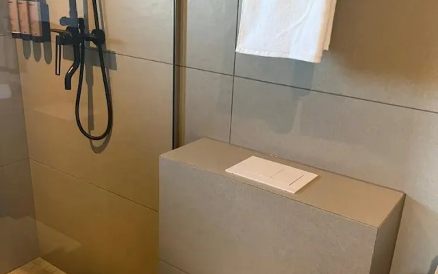 Peninsula Suites