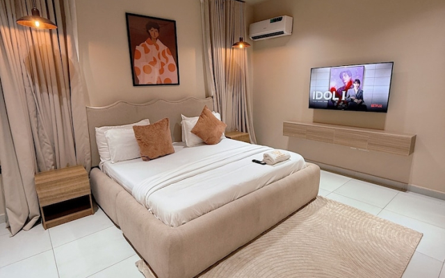 L Rina Apartment