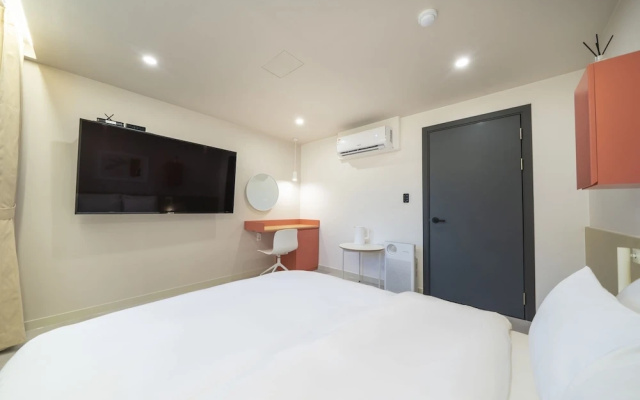 Nomad Anook hotel Gumi branch