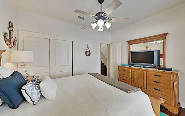 Deja Blue Cove by Southern Vacation Rentals