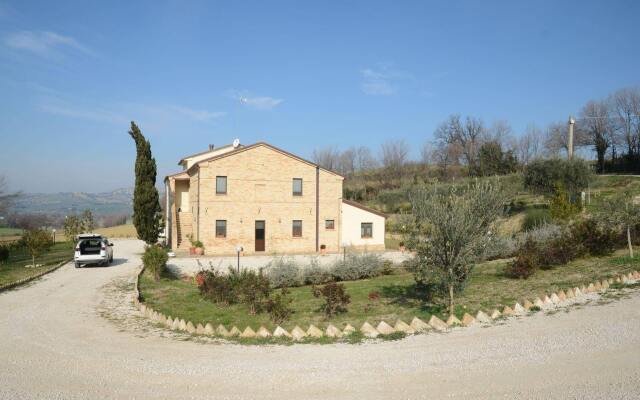 Отель Agriturismo Relais La Scala Di Seta Италия, Потенца-Пичена - отзывы, цены и фото номеров - забронировать отель Agriturismo Relais La Scala Di Seta онлайн вид на фасад