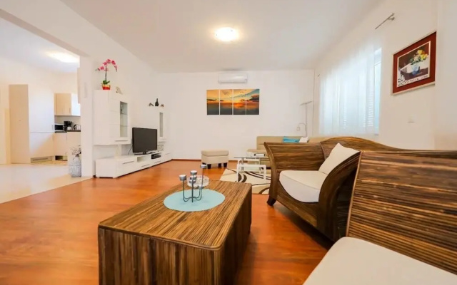 Ante - 30 m From Beach - H