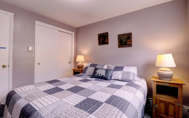Yacht Club 27 1 Bedroom Condo