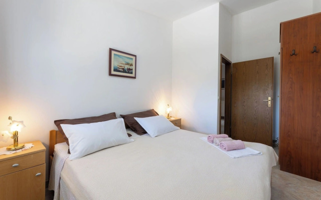 Apartments Ivo