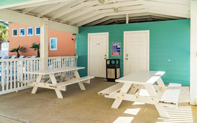 Island Time by Silver Sands Vacation Rentals