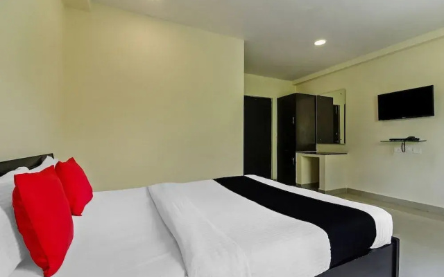 Royal Emirates by OYO Rooms