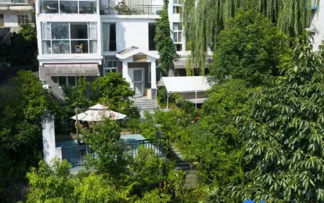 Lichuan Huajianyin Homestay