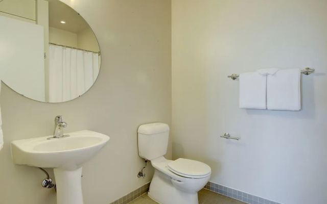 Pelicanstay in Portland Pearl District