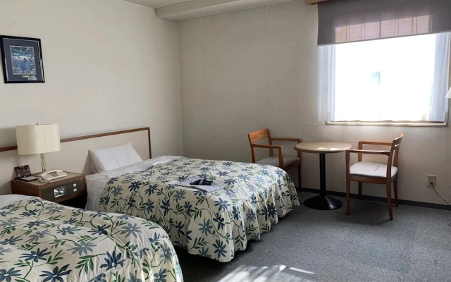 HOTEL FUJi TORiiGATE