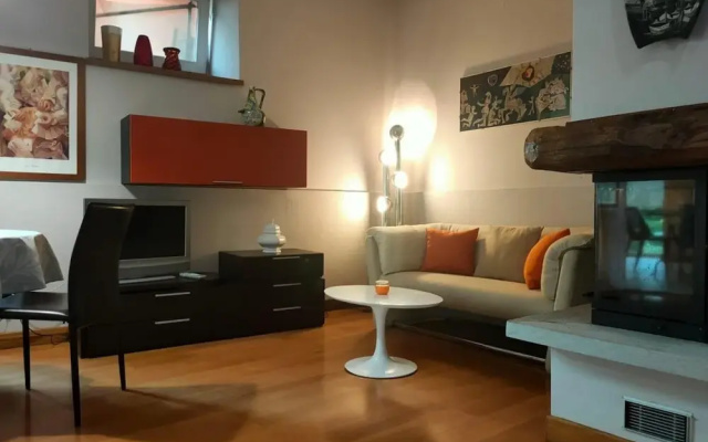 Gelsomino 1 apartment with lake view and beach