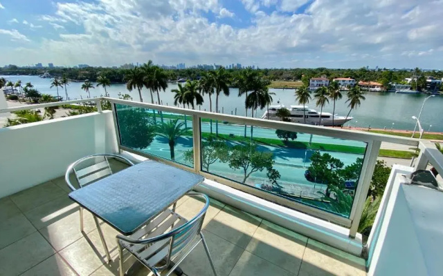 Seacoast by Miami Ambassadors