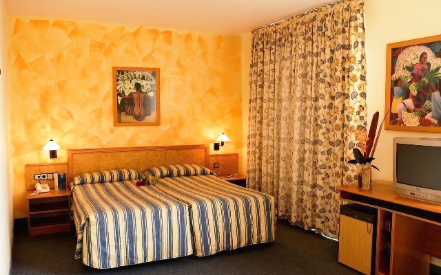 Отель Ramblas Hotel Испания, Барселона - 10 отзывов об отеле, цены и фото номеров - забронировать отель Ramblas Hotel онлайн комната для гостей