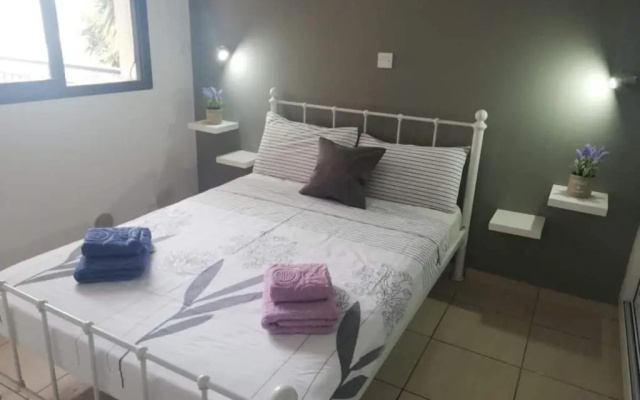 Cozy 1 bedroom apartment close to the beach