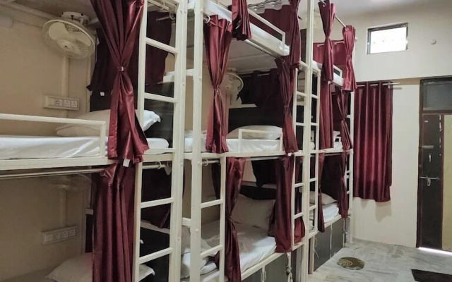5 Star Dormitory