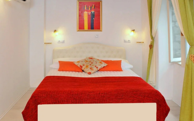 Angelus Rooms
