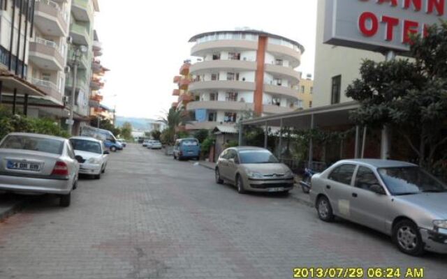 Cann Hotel 1