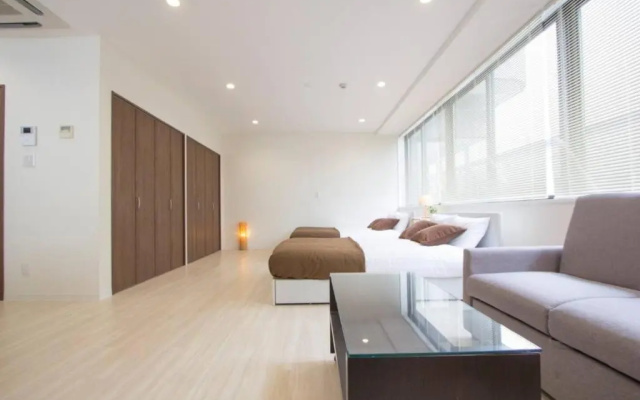 Cozy and Convenient Royal Heights
