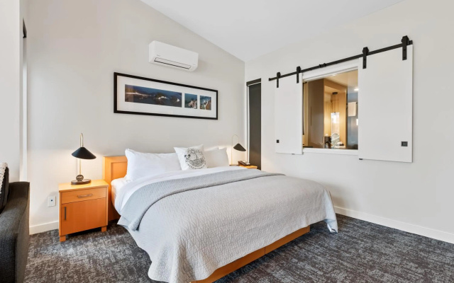 Black Rock Oceanfront Resort