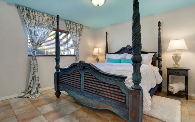 Boatabella - A Vibrant Coastal Retreat