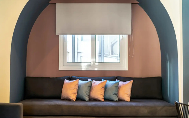 Arches Apartments