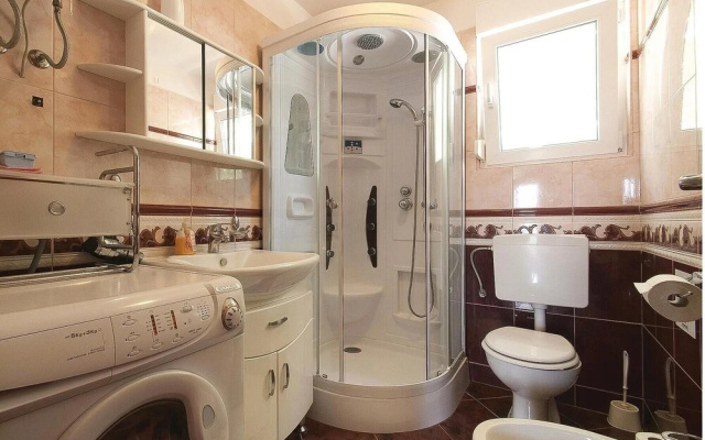 Beautiful Home in Kanfanar With Wifi and 2 Bedrooms