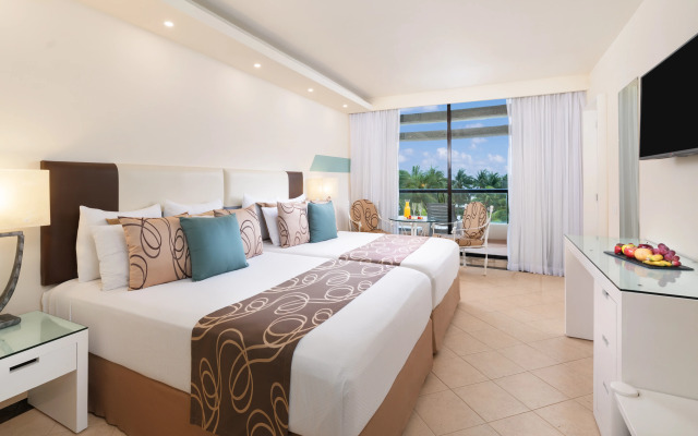The Grand Oasis Cancun - All Inclusive