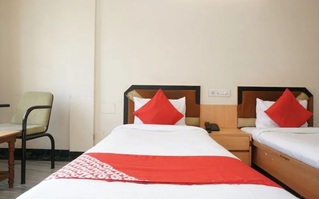 OYO 24487 Hotel Raj Regency