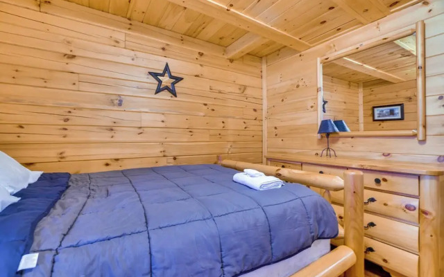 Hot Tub, Deck & Beach Access: Albrightsville Cabin