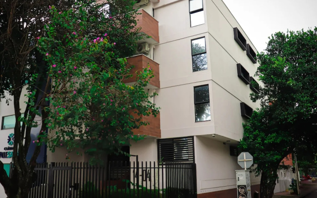Hotel 14-04