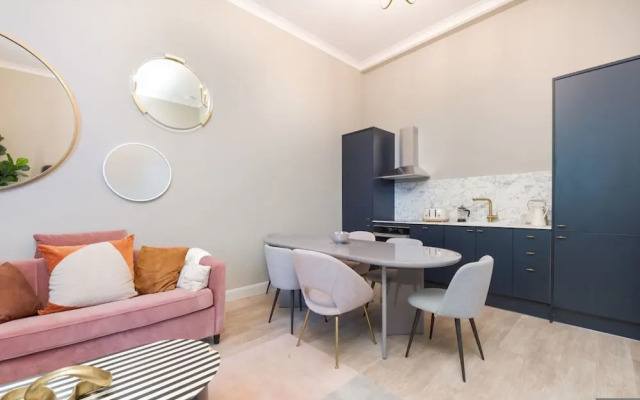 Stunning Notting Hill Apartment PS4