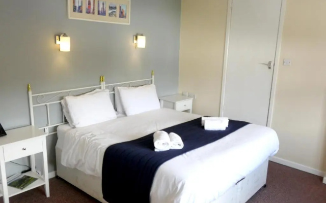 The Riverside Hotel
