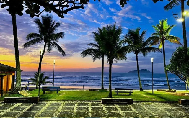 01E Vista Linda Pe Areia Guaruja - Tombo