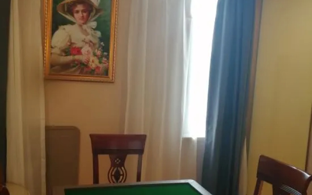 Vienna Hotel (Qianshanchuanxuan)