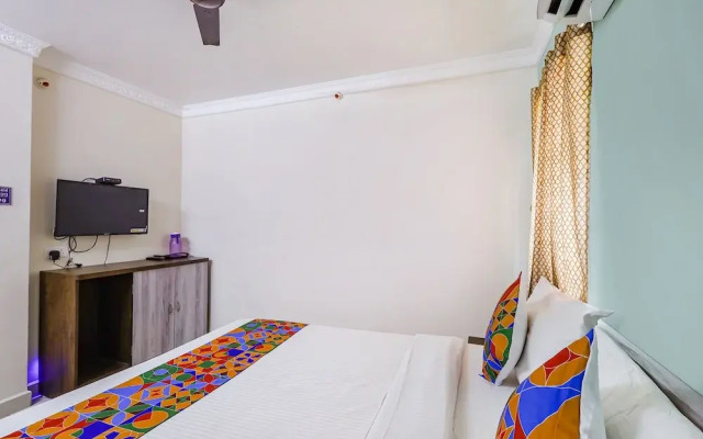 FabHotel Seven Inn Home Stay