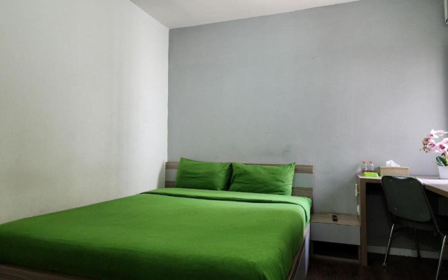Barata Hotel Near Bandara Soekarno Hatta
