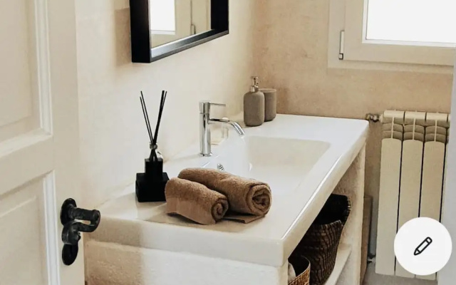 Impeccable 3-bed Villa in Contrada Sessana Grande