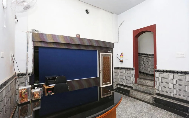 Oyo 23090 Hotel Mani Bhai Patel