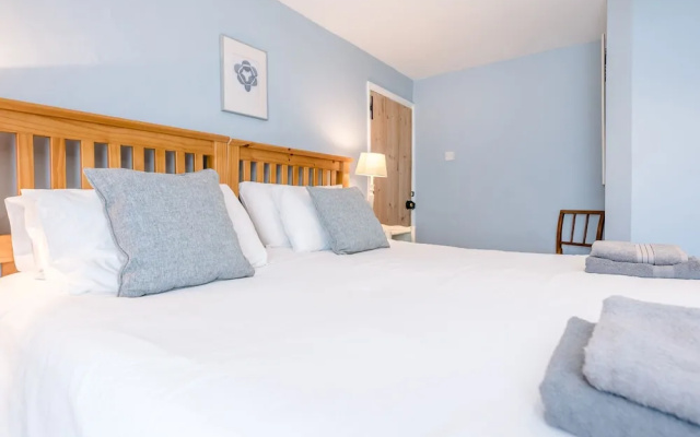 Baxter House, Wangford