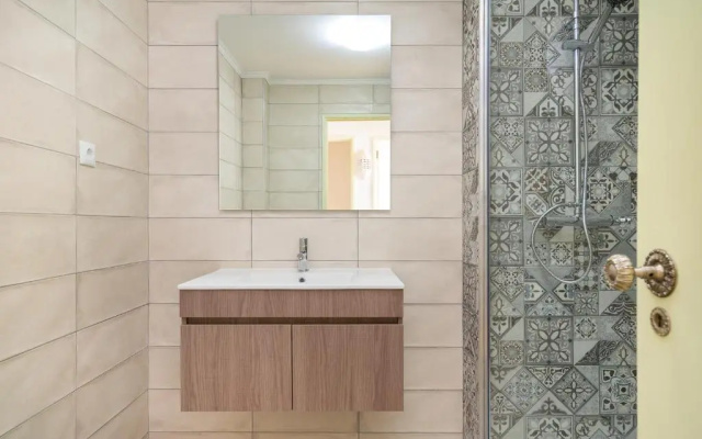 Acqua Vista Family Apartment - 200M from BEACH