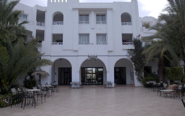 Отель Vincci Djerba Resort Тунис, Мидун - отзывы, цены и фото номеров - забронировать отель Vincci Djerba Resort онлайн вид на фасад