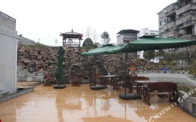Lijin Holiday Hotel