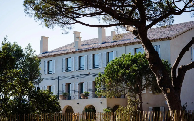 Le Hameau des Pesquiers Ecolodge, Curio Collection