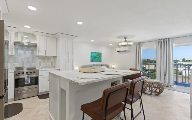 Mariner's Cove 308