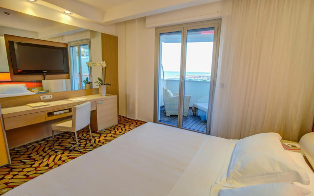 Hotel Waldorf - Premier Resort