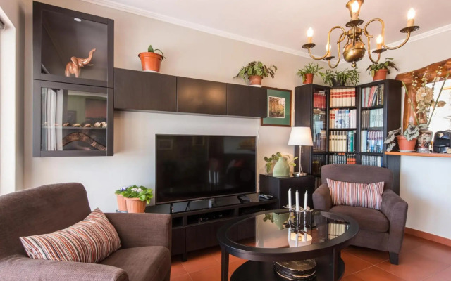 "HomeySuite" in Estoril Beach Apartment