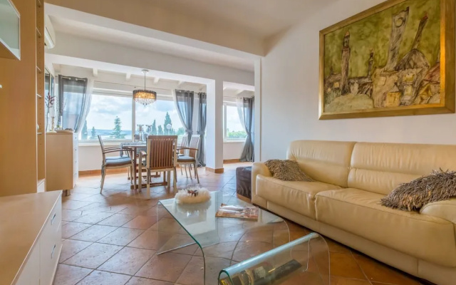 Apartments Azzaro