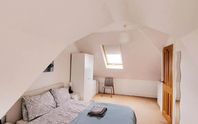Beautiful Ensuite Beachfront Room Worthing Homestay