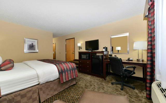 Baymont by Wyndham Ardmore I-35